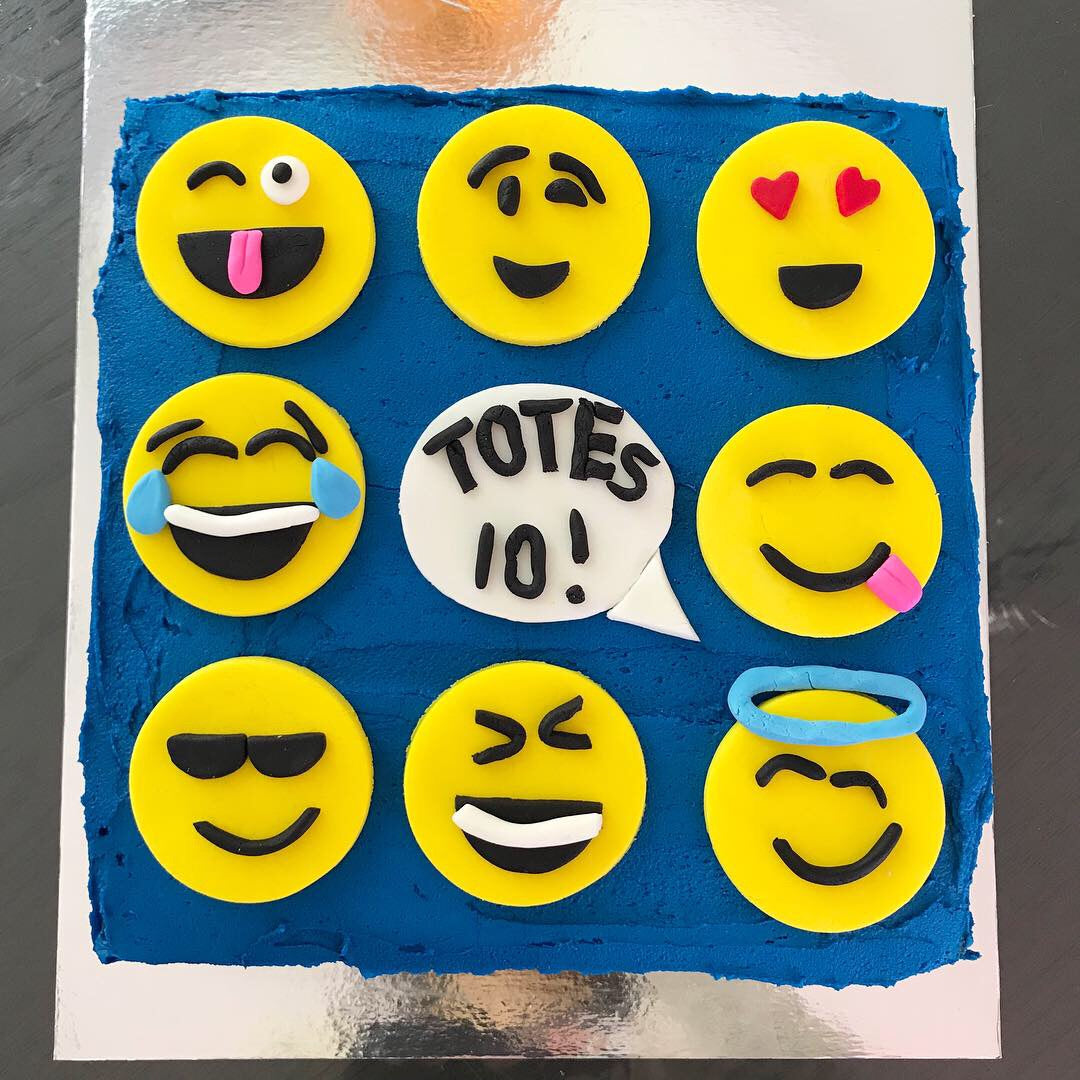 Totes 10! - An Emoji Birthday Cake for Lincoln