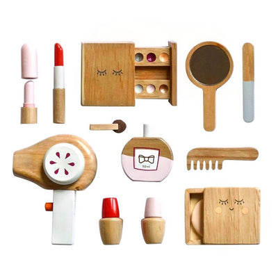 Make Me Iconic Wooden Beauty Kit